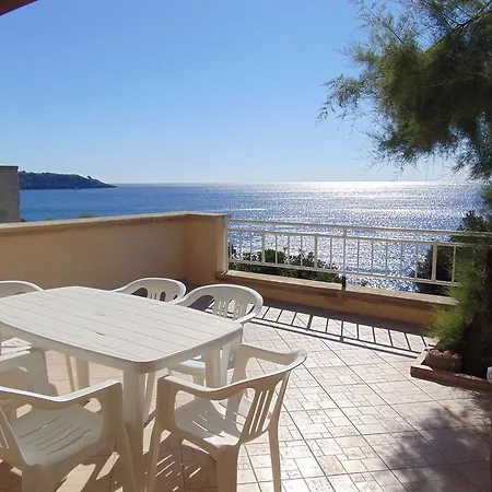 Casa Vacanze Baia Acquaviva * Marittima